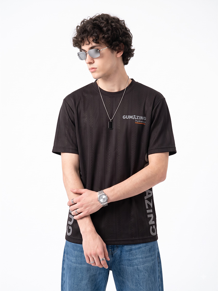 Be Different BeGumazing Men's Round-Neck T-Shirt - Black.